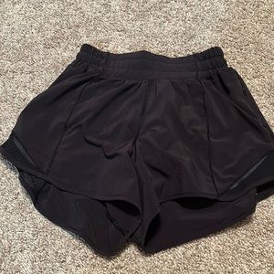 lululemon black shorts 4 in